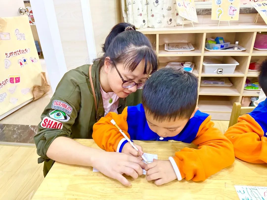 【生活燕幼·年级组动态】下庙分园：“大手牵小手，一起来运动”——中班半日开放暨亲子运动会活动_html_m2b0e8048.jpg