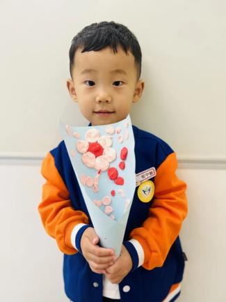 20231023【生活燕幼·园区动态】燕鸣苑分园：“爱满重阳 孝润童心”——重阳节活动_html_m2031ae68.jpg