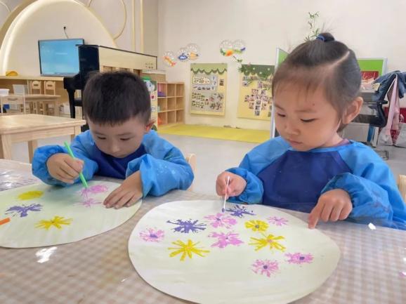 20231023【生活燕幼·园区动态】燕鸣苑分园：“爱满重阳 孝润童心”——重阳节活动_html_395f2929.jpg