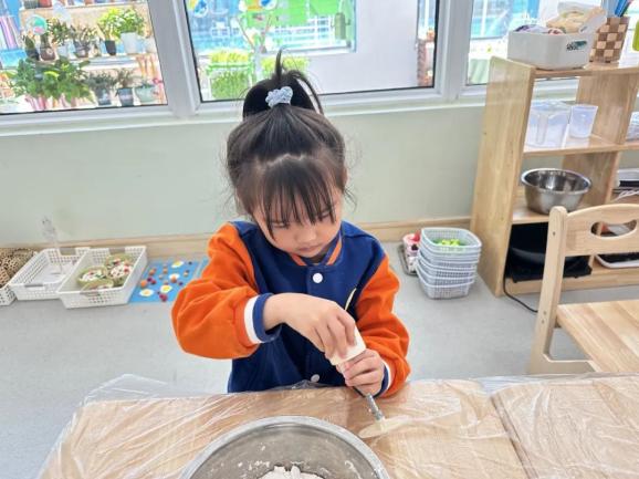 20231023【生活燕幼·园区动态】燕鸣苑分园：“爱满重阳 孝润童心”——重阳节活动_html_m3fcc1a2a.jpg