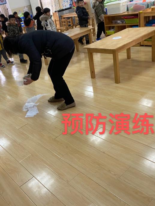 安全第一_html_m4d550d02.jpg