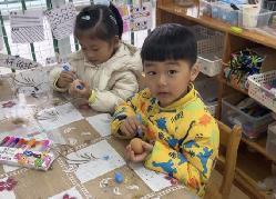 2023.3.24【生活燕幼·园区动态】燕幼中心园：春分时节到，春华春意浓——中一班春分节气活动_html_1c29f817.jpg
