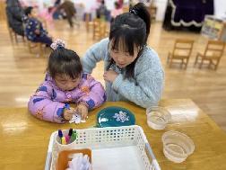2023.3.24【生活燕幼·教研组动态】燕幼中心园：探索大奥秘 畅玩科学区---科学教研组区域游戏开放_html_5fa1ee63.jpg