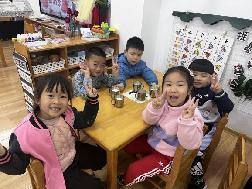 2023.3.24【生活燕幼·园区动态】燕幼中心园：春分时节到，春华春意浓——中一班春分节气活动_html_m6aa998f8.jpg