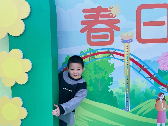 20230407 新城银杏湖春游_html_m5b2328d.jpg