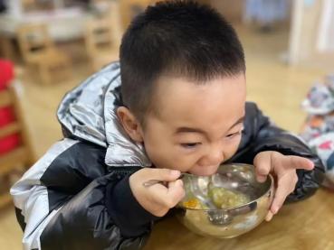 【生活燕幼·园区动态】下庙分园：“大雪至，寒冬始”——大雪节气活动_html_m7a2266ca.jpg