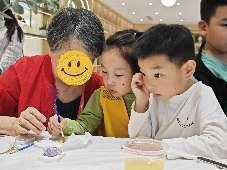 20241008【生活燕幼·班级动态】中心园：“孝润童心，爱满重阳”——重阳节活动_html_m71904d05.jpg