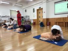 祥和园区教职工急救知识培训活动_html_57046b4c.jpg