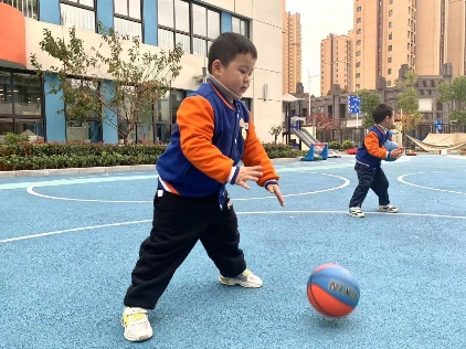 20231129  【生活燕幼·园区动态】“快乐早操，悦动成长”——幼儿早操和体育技能大赛评比_html_m6cdf427b.jpg