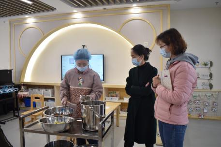 20231123 【生活燕幼 安全第一】在验收中发展 在发展中提升—— 迎卫生保健合格证验收_html_m6ff64d77.jpg