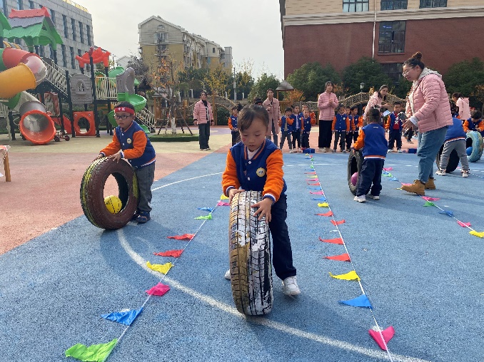 20231122运动会活动_html_m174620bc.jpg