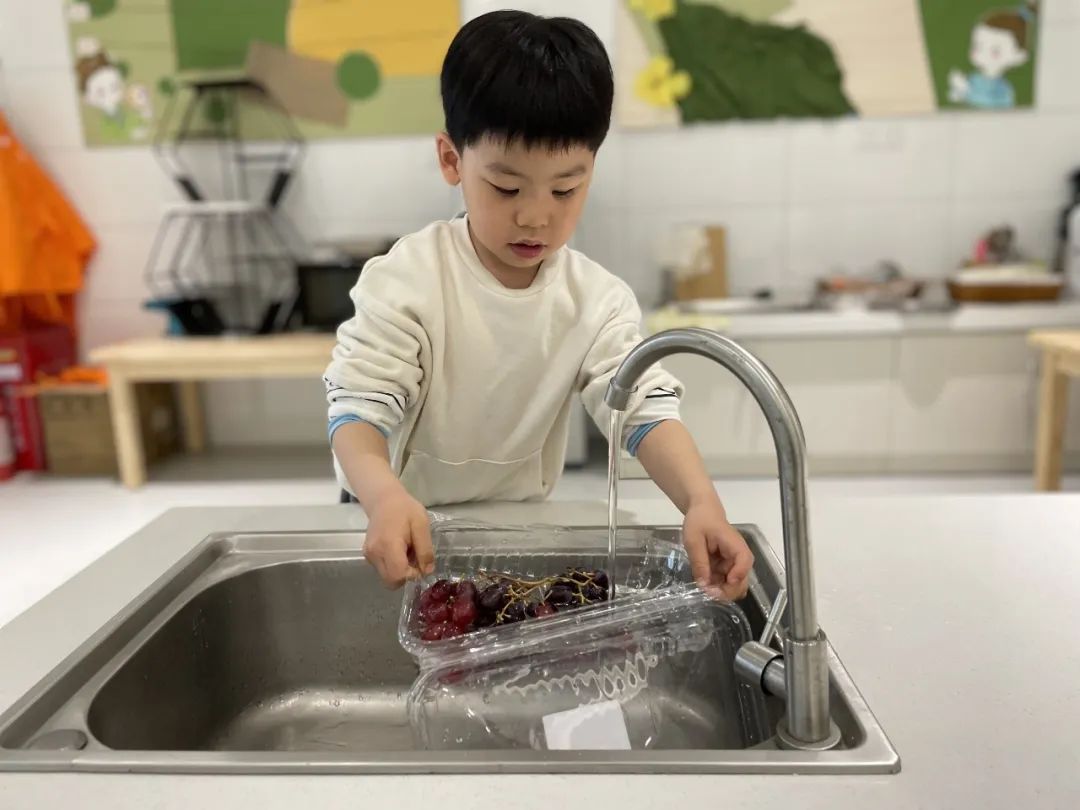 20230507【生活燕幼·园区动态】燕鸣苑分园：时至立夏 万物繁茂——舌尖上的节气之立夏_html_6160646a.jpg