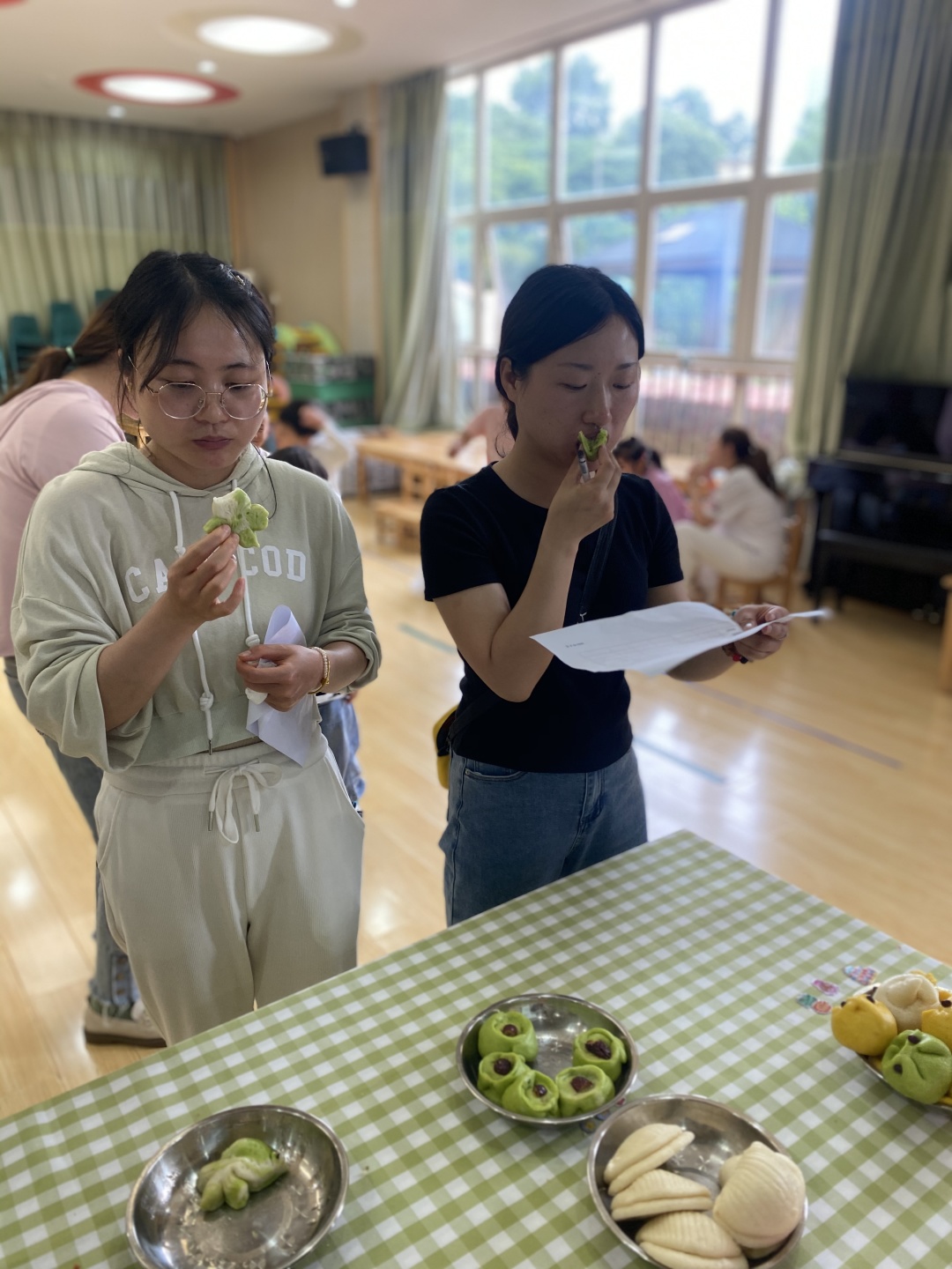 20230518【生活燕幼·安全第一】下庙分园：“亮技能，展风采”——食堂工作人员技能比赛_html_1d13a1.jpg