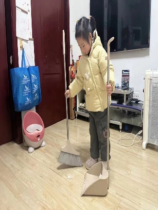 20240217  【生活燕幼】“齐乐龙龙，趣迎新年”——我的中国年主题活动_html_m55198438.jpg