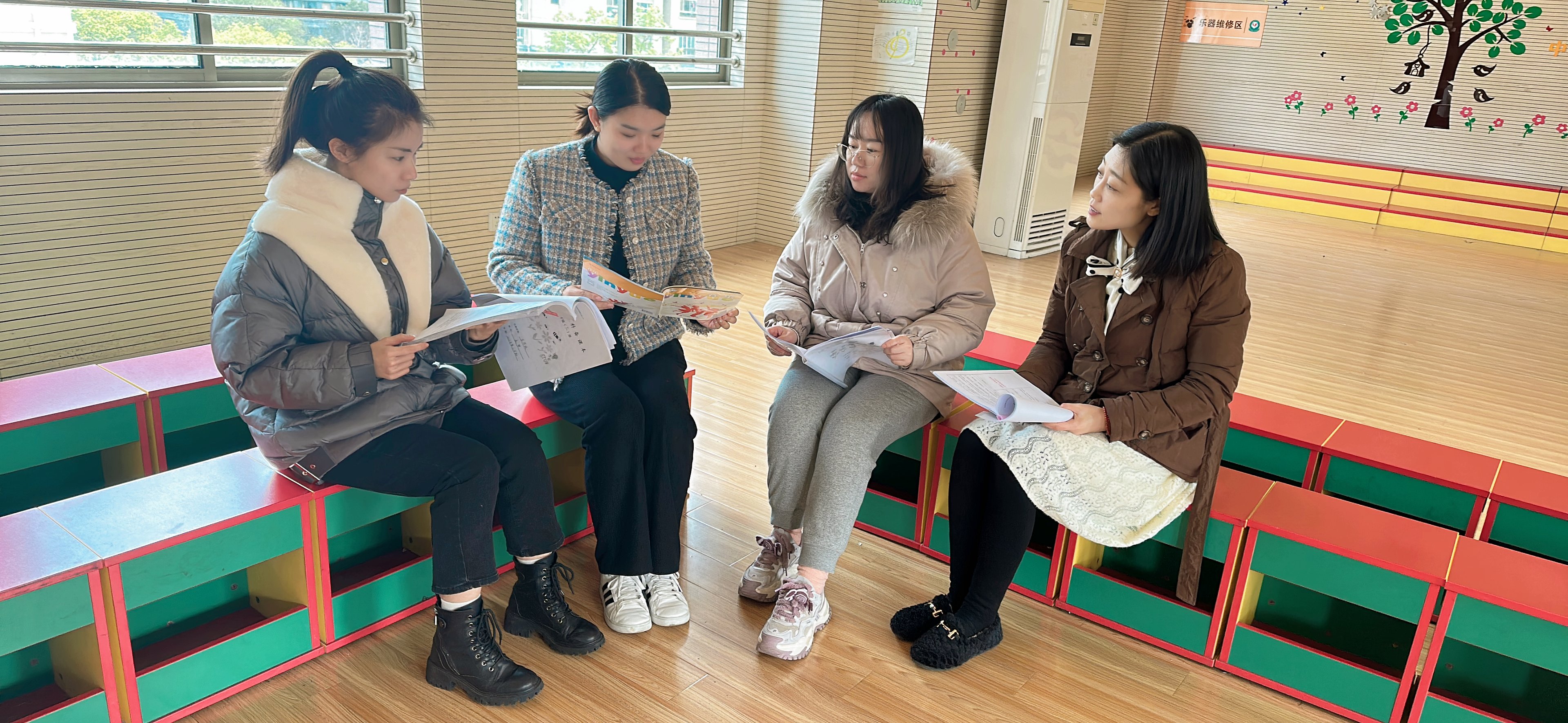 【养正颐小·教学】群策群力，奋勇向前  ——中电颐和家园小学综合组第二次集体备课