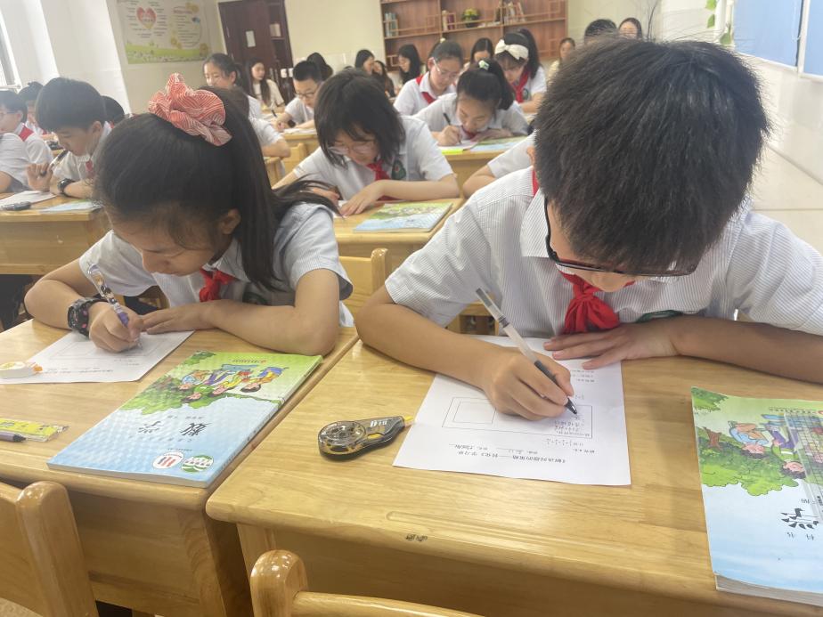 【养正颐小&middot;教学】潜心教研 共促成长_html_m61956c4a.jpg