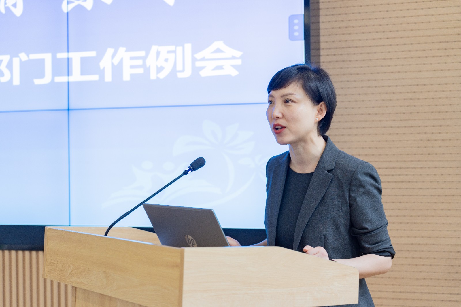 陈局长致欢迎辞.JPG