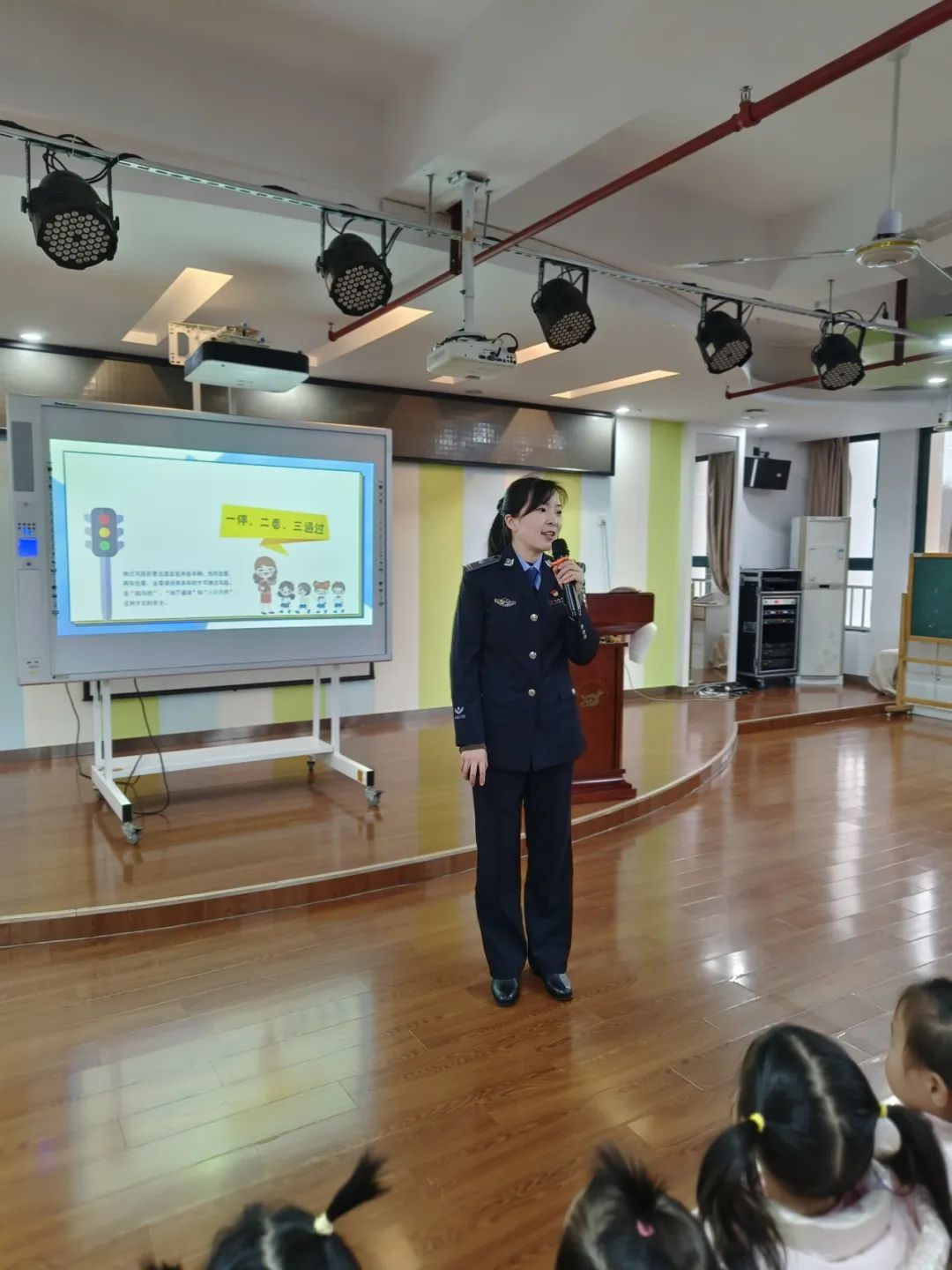 临时_html_md7a22d1.jpg