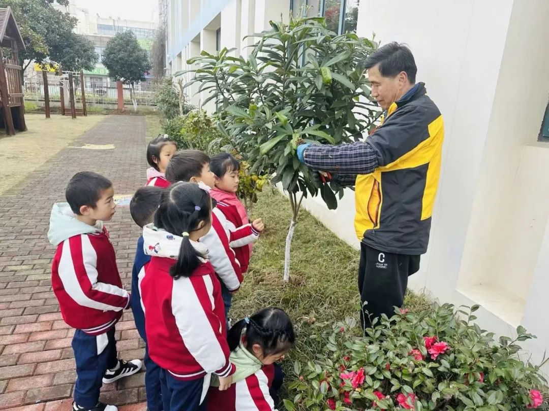 临时_html_4694e9c5.jpg