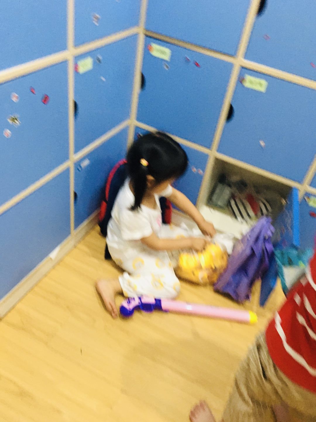 7穿雨鞋.JPG 7穿雨鞋.JPG