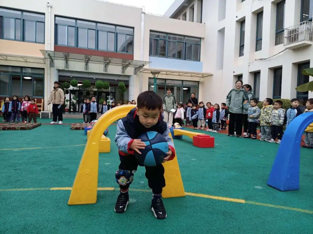 临时_html_3324caca.jpg