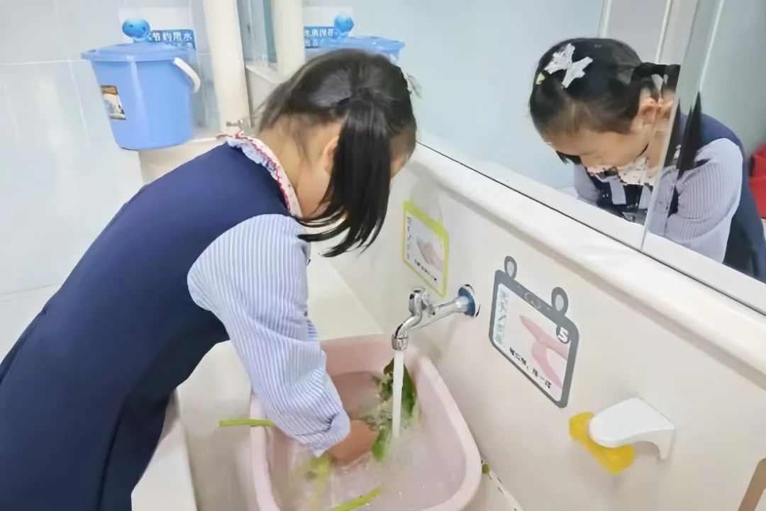 临时_html_m1989c81e.jpg