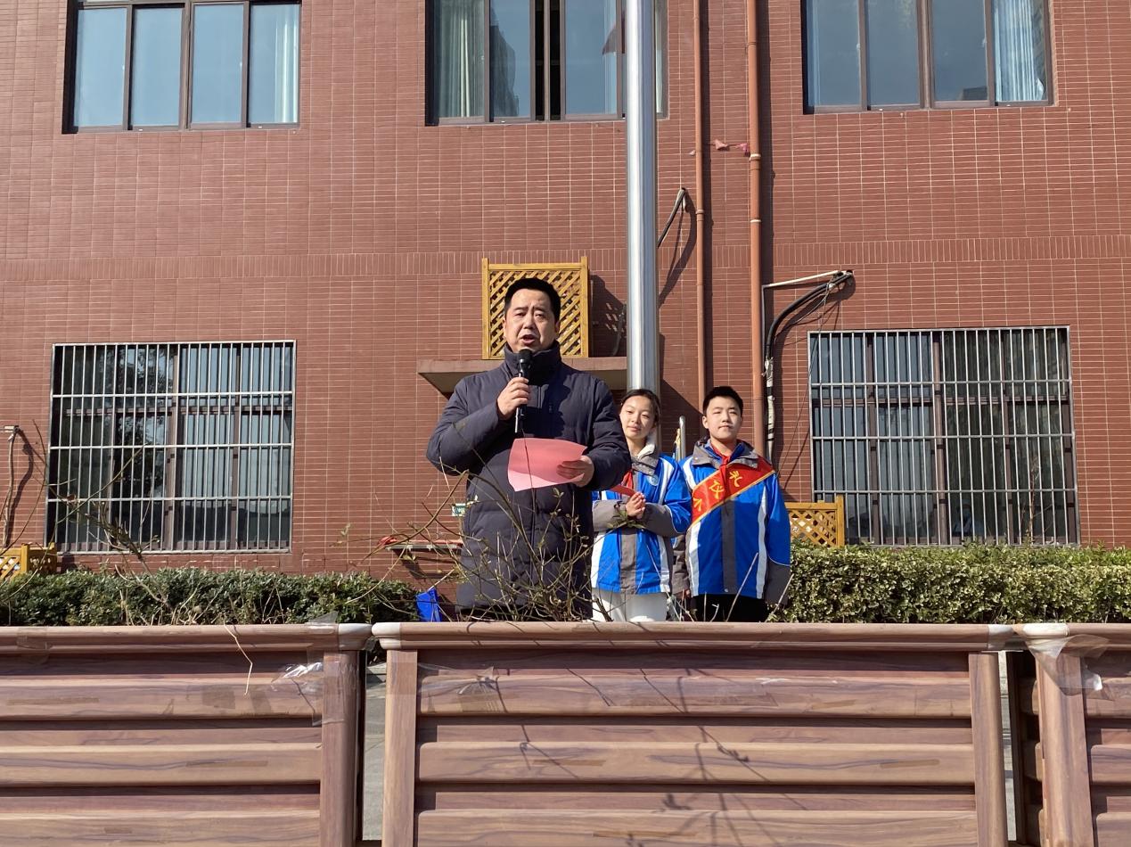 2025.2.13肖楠楠【大爱青秀·德育】蛇年逐梦新学期  非遗传承绽芳华——南京市青秀城小学2024-2025学年第二学期开学典礼_html_m7a9f12.jpg