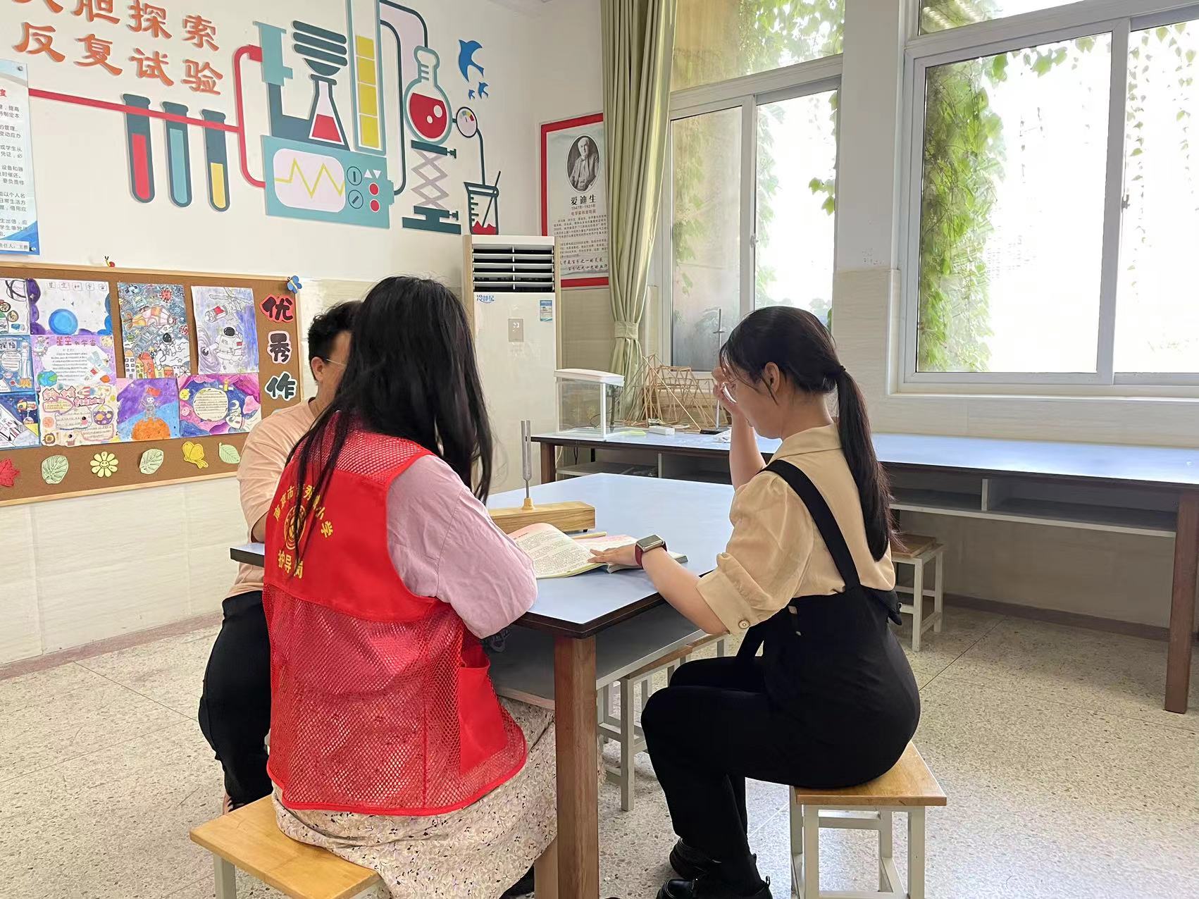 【大爱青秀】“集”思广益 “备”课同行-南京市青秀城小学综合学科集体备课（四）(1)_html_368c3ae.jpg