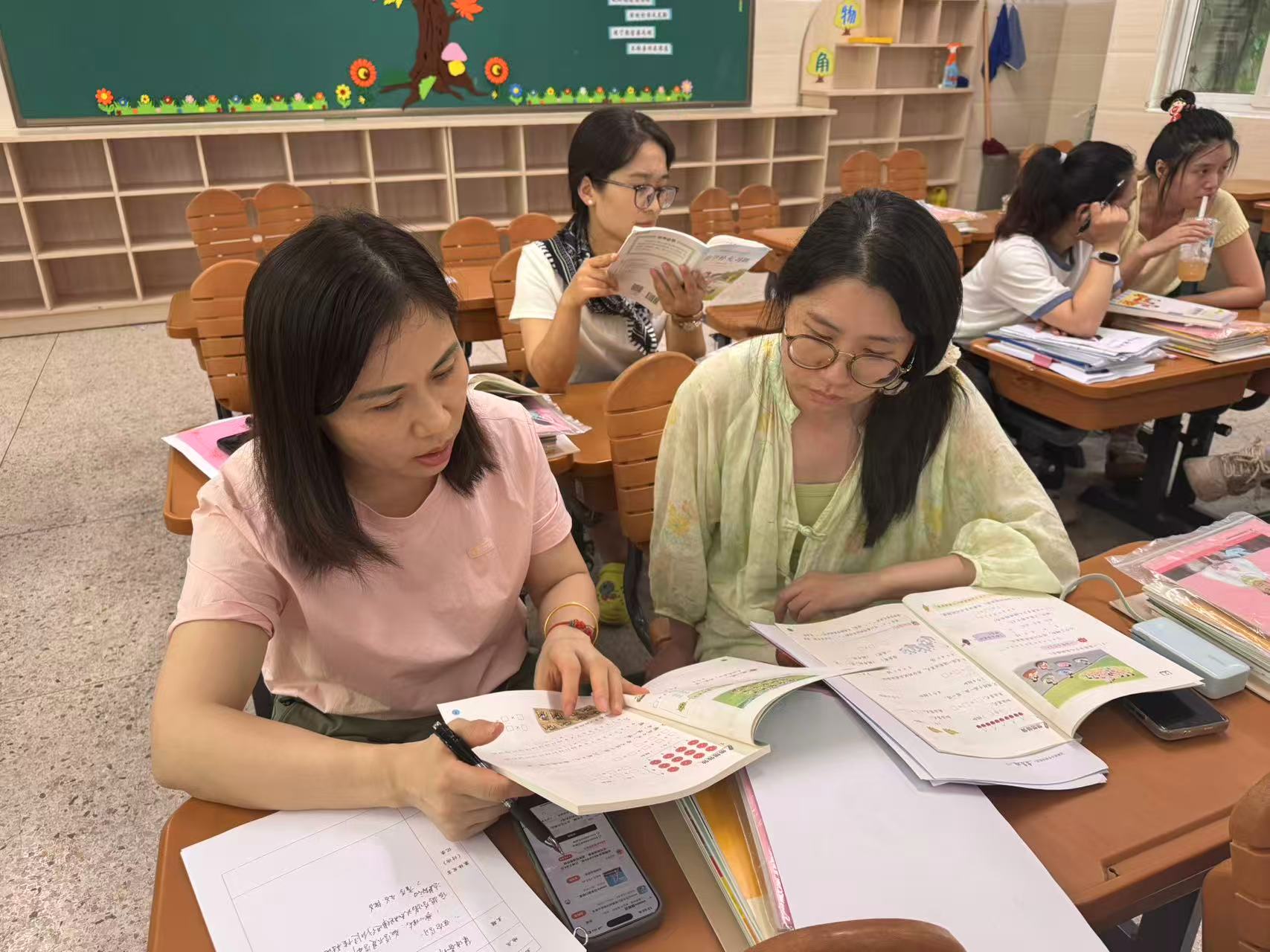 8.30数学集体备课新闻稿_html_m47aee379.jpg