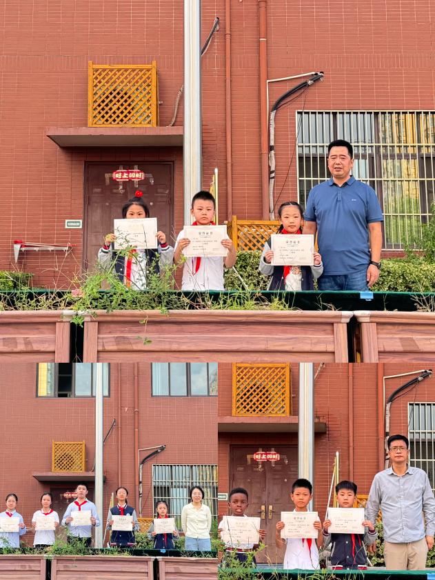 2024.9.25柏雪【大爱青秀】路队评比亮风采 规范行为塑未来——记青秀城小学2024-2025学年“美丽路队”比赛_html_m2d38227.jpg