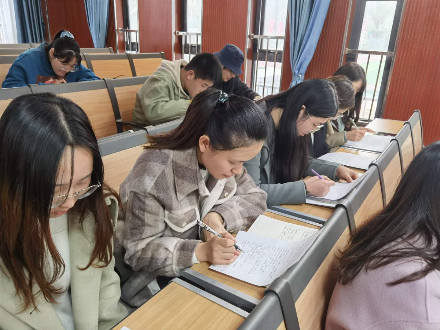全体教师参与垃圾分类知识测试1.jpg