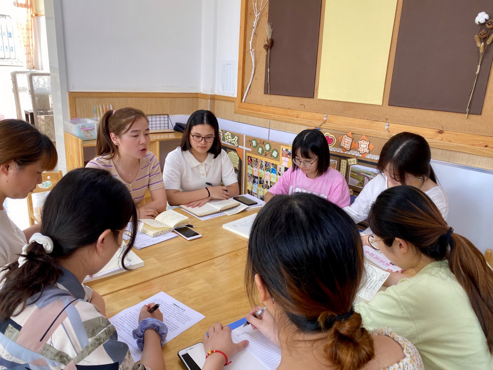 【乐活龙幼】龙岸二园新学期业务工作交流会