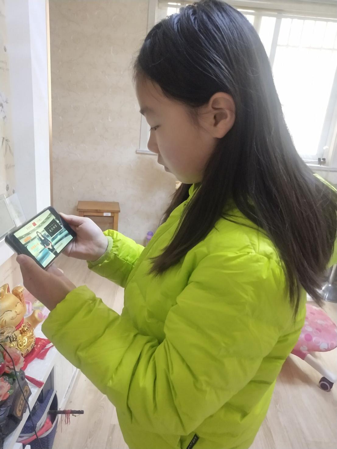 《开学第一课：我们相信》_html_1a1bc4e8.jpg