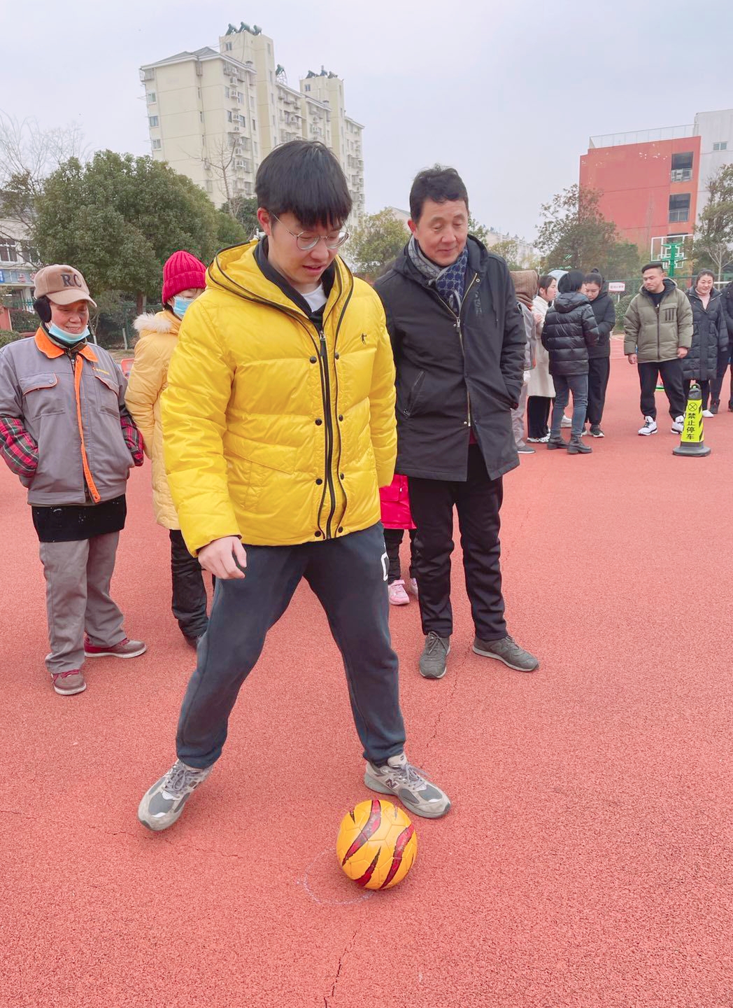 20220120南湾营趣味运动会报道_html_m583d6c05.jpg