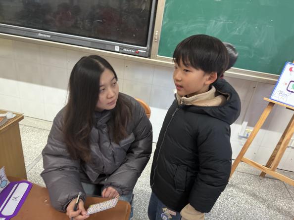一年级游园报道_html_54f5bca8.jpg