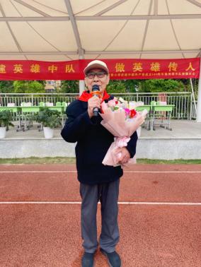 “创建英雄中队 争做英雄传人”_html_301cf935.jpg