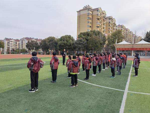 20220223朱旭童学课堂报道_html_m57aa9d9b.jpg