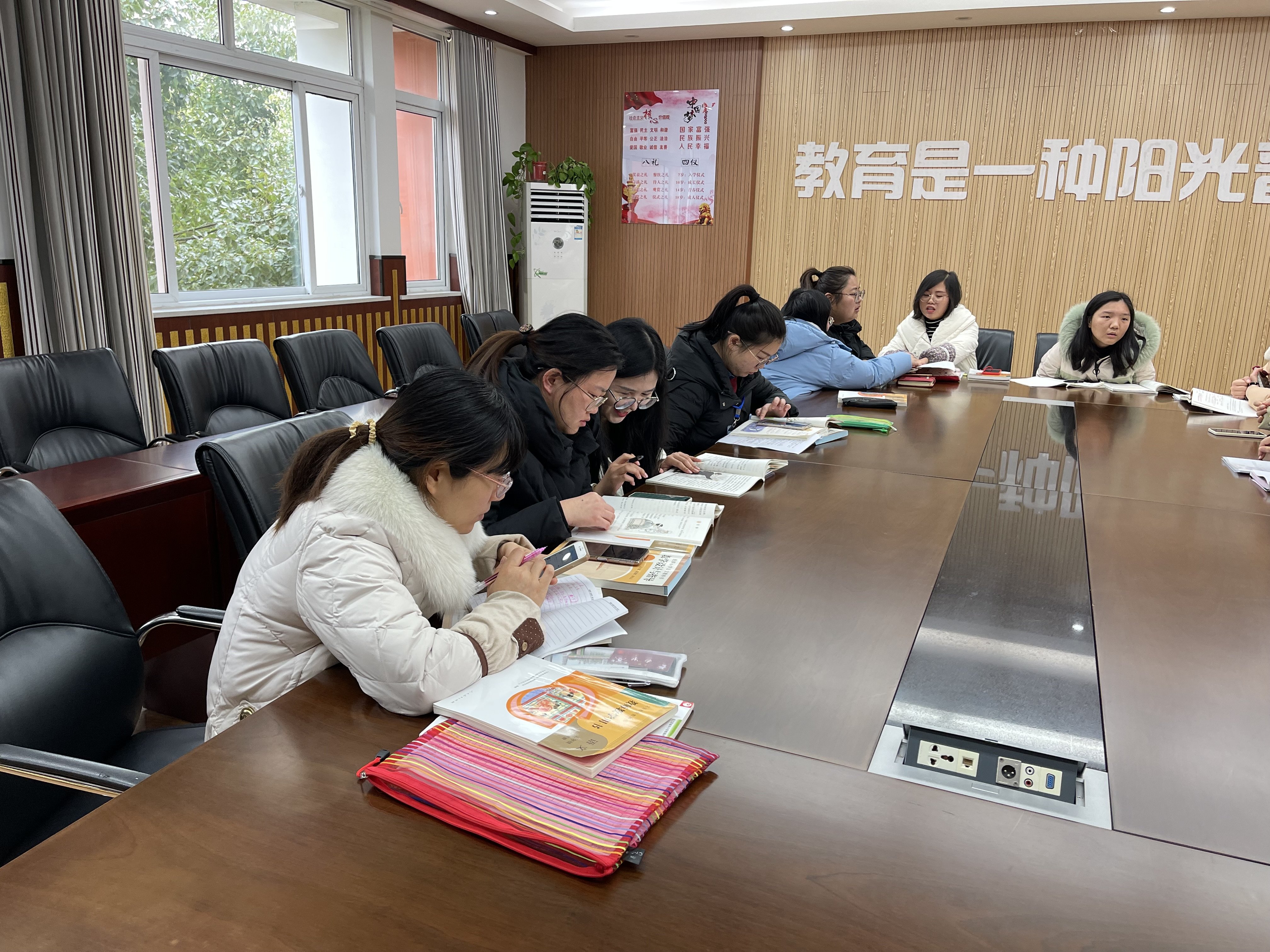集思广益 高效教研_html_b26c879.jpg