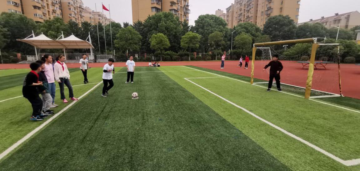 2021513丁友浩童趣社团报道_html_m28c9cd5.jpg