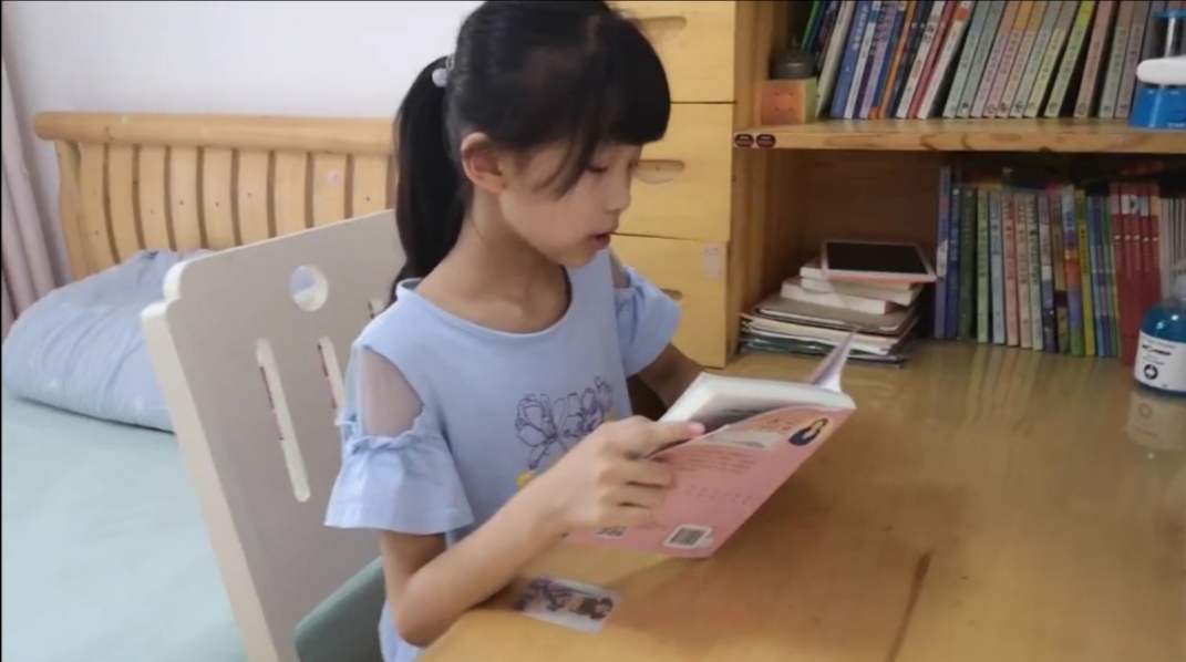快乐假期，好书相伴_html_m4443d4a6.jpg