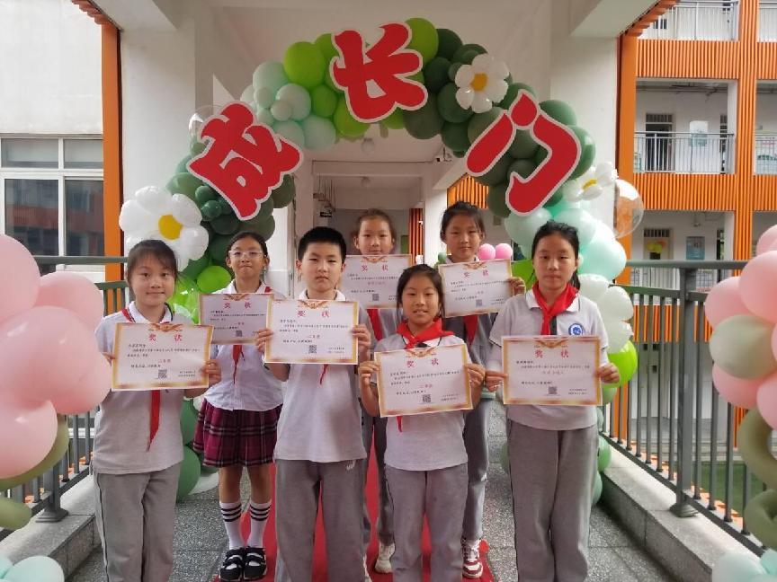南湾营小学第六届汉字文化节报道_html_me0f95bb.jpg