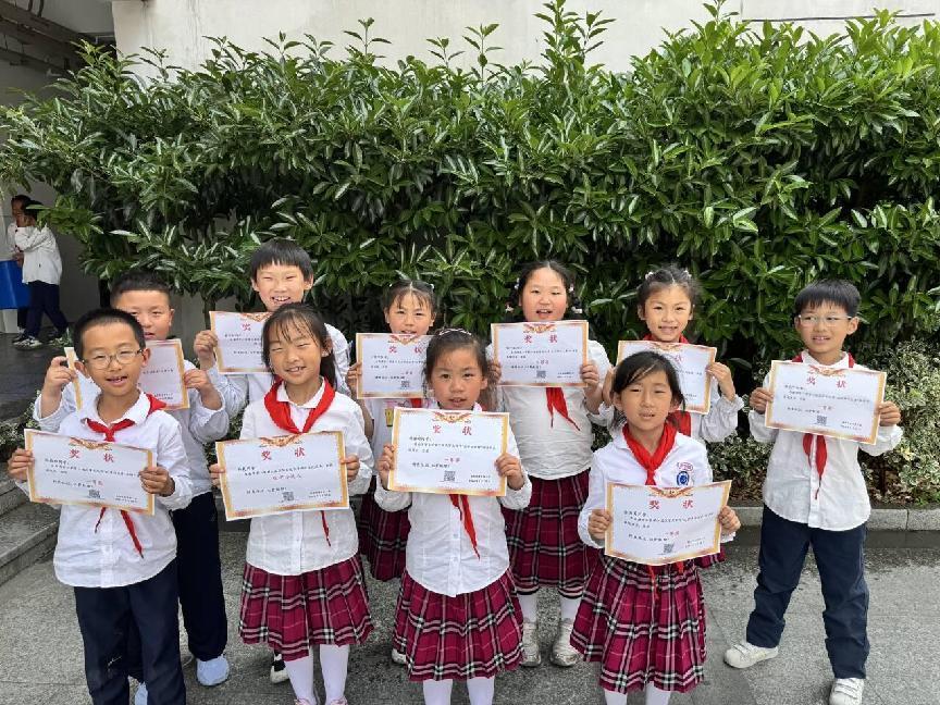 南湾营小学第六届汉字文化节报道_html_m4118b454.jpg