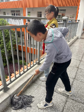 20230427班会报道_html_5592ebcf.png