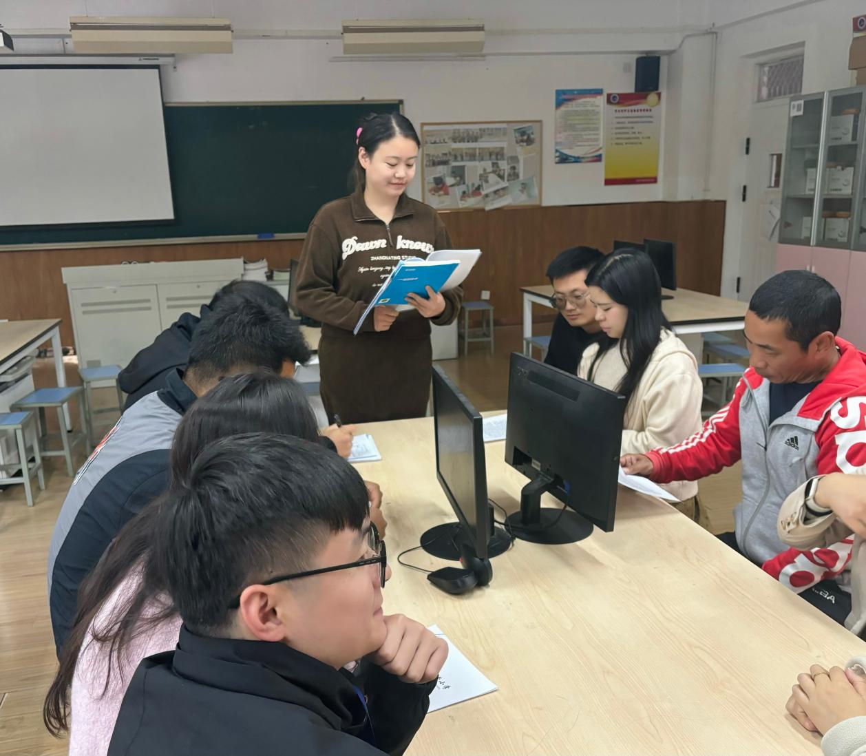 20241108南湾营小学综合组校本研修5_html_m98a2620.jpg