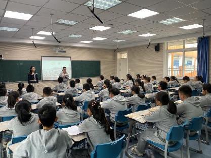 20231010语文组“童学课堂”报道_html_m355b0933.jpg