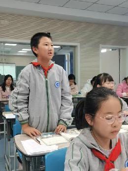20231107语文组童学课堂报道_html_m25dbd86c.jpg