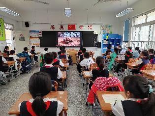 20231103心理周系列报道通讯稿_html_m5f4c27f7.jpg