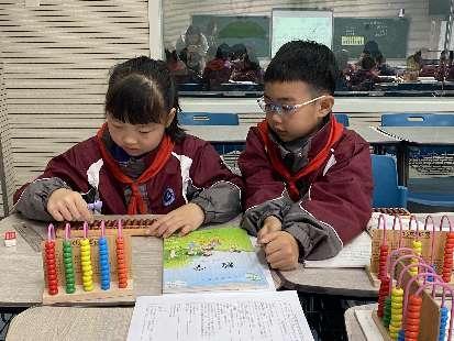 20230308李嘉靓童学课堂报道_html_m518a1018.jpg