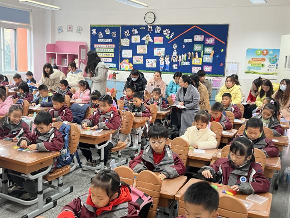 20231129数学组校本课程报道_html_4bee8eb1.jpg