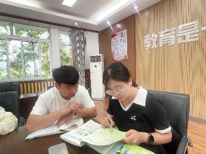 20250903数学组校本研修新闻稿_html_36f14aa3.jpg